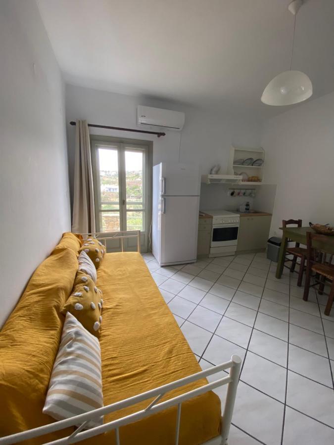 Amnia Apartment Agios Romanos Exterior photo