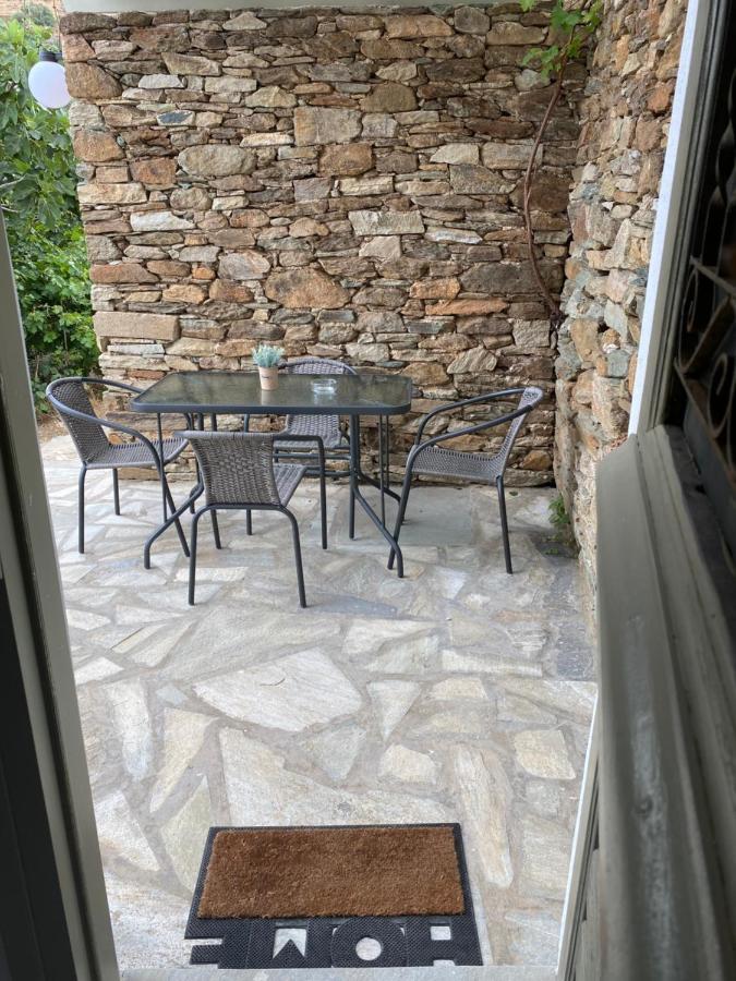 Amnia Apartment Agios Romanos Exterior photo